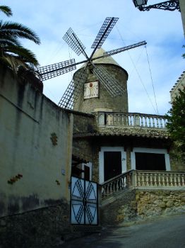 Molino de viento restaurado de Martí Gran